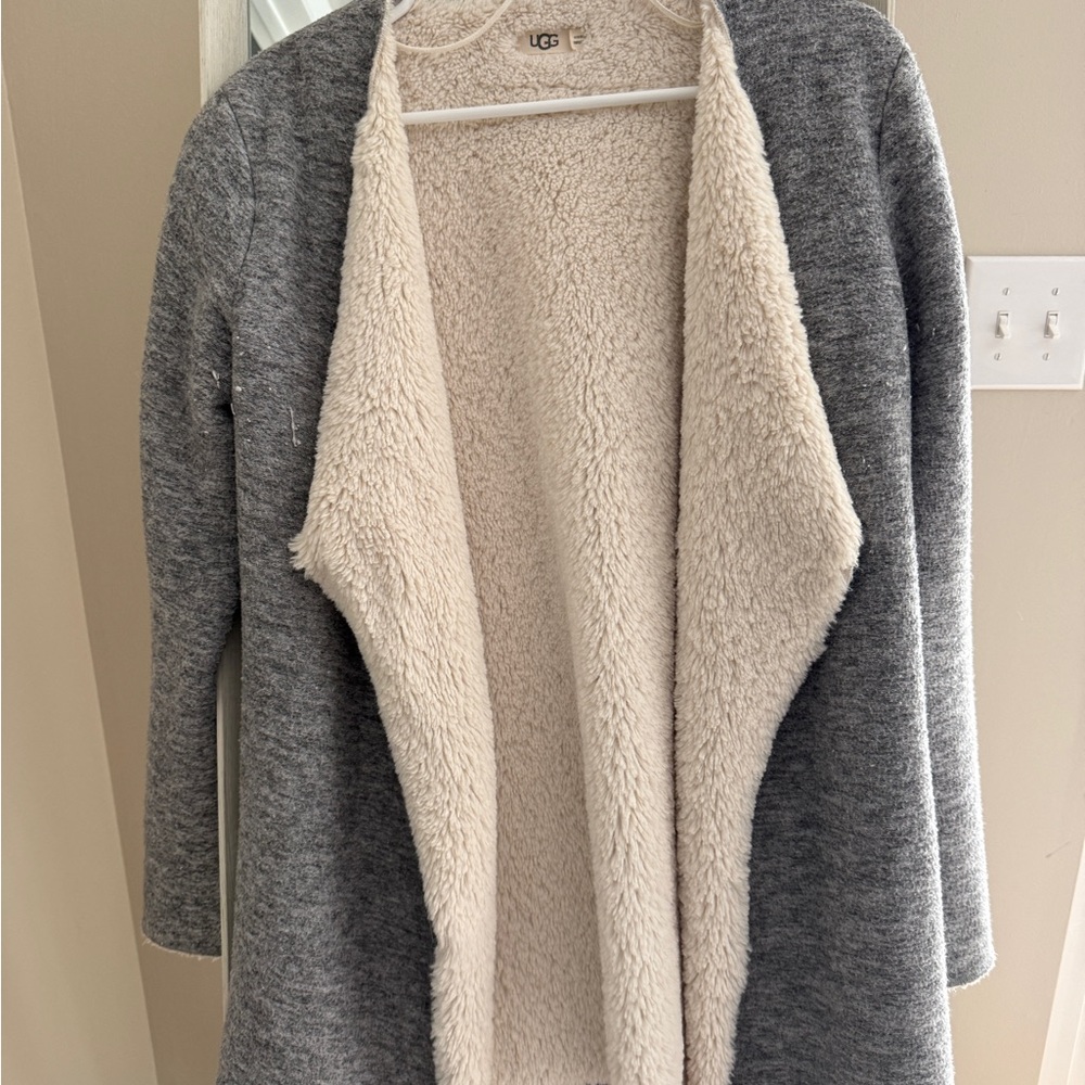 UGG Women's Heather Gray and Cream Cardigan
